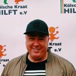 Kölsche Kraat Hilft e. V.: 100 Kinder entern Kinosaal im Hürth Park und treffen den Osterhasen